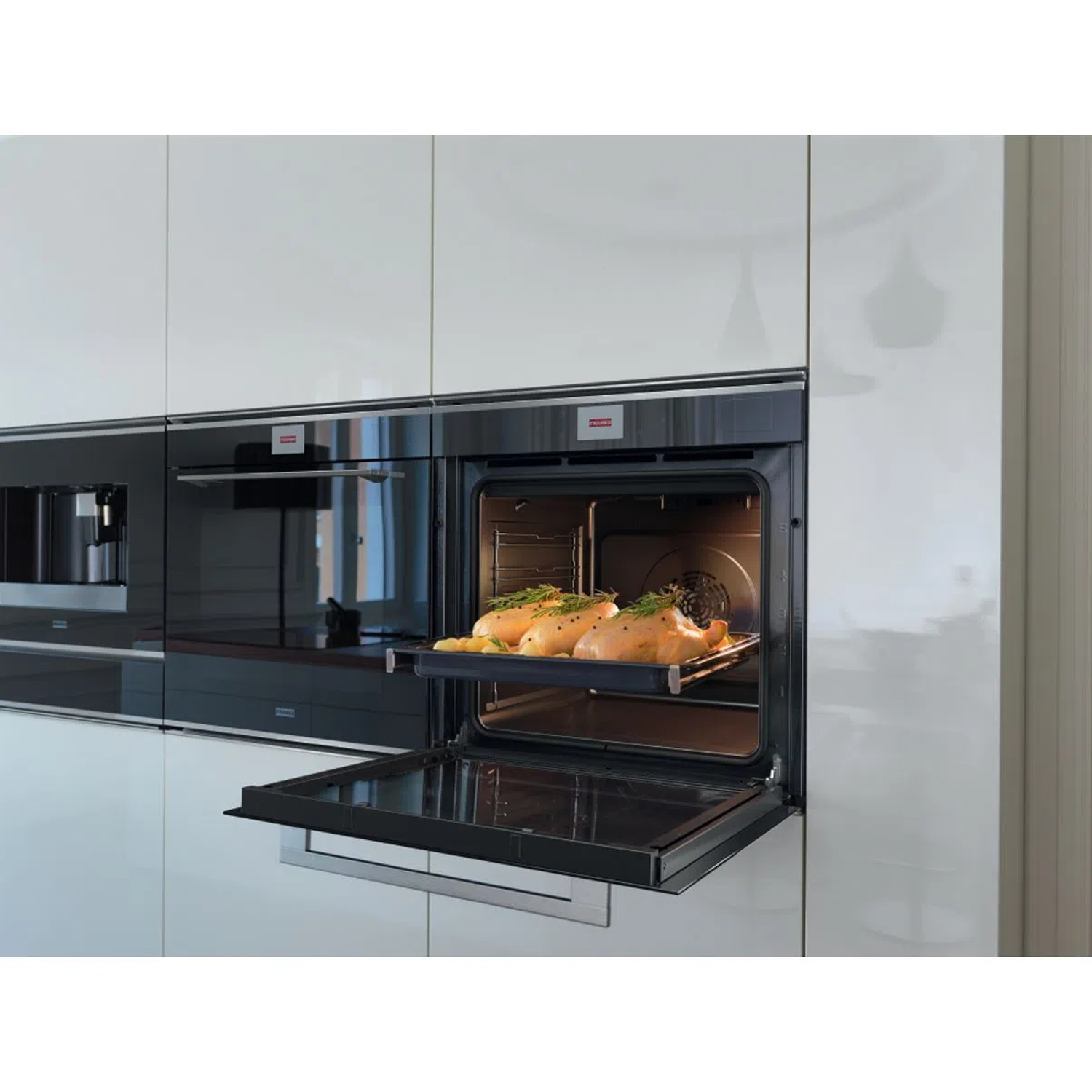 forno-eletrico-franke-mythos-60cm-73l-ambientado